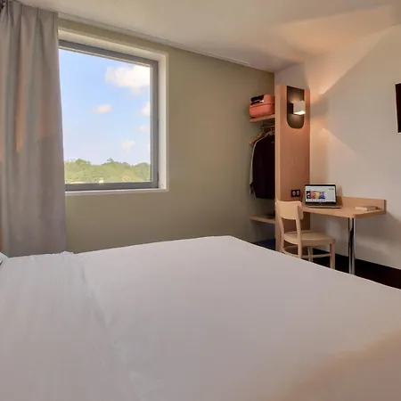 Bayonne Hotel Tarnos
