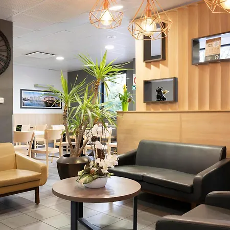 Hotel Bayonne 2*
