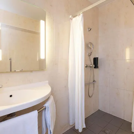 Bayonne Hotel