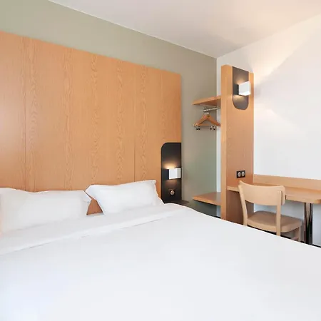 Hotel Bayonne 2*
