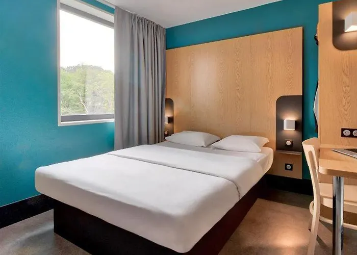 Bayonne Hotel Tarnos